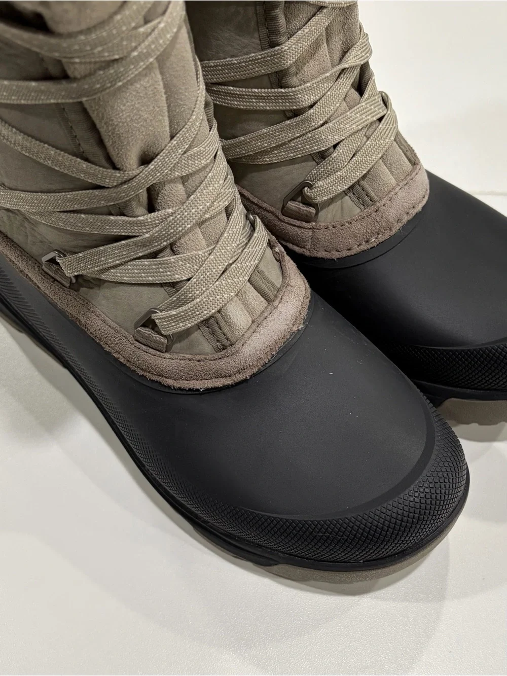 The North Face Women's 7.5 Shellista VI Mid Boots Leather Clay Grey NWT Snow